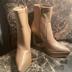 Dillard’s Gianni Bini Coburn Stretch Platform Stiletto Boots, Size 8 1/2